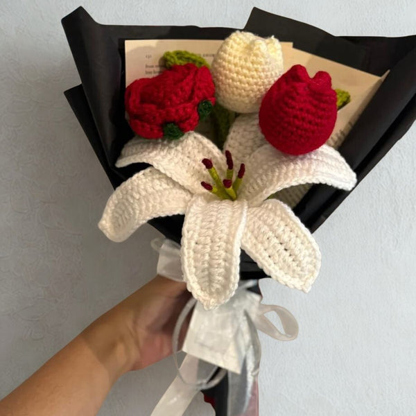 Red Theme Bouquet + Personalized Note