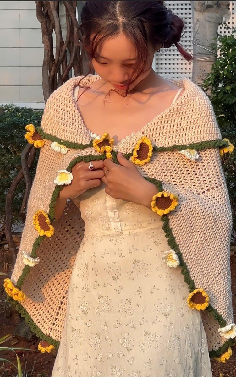 Sunflower Bouquet Blanket in Brown base