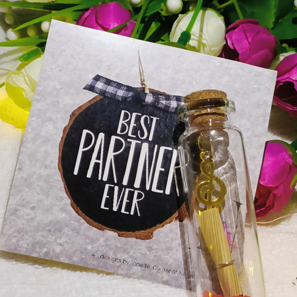 Premium Couple Hamper + Free Gift
