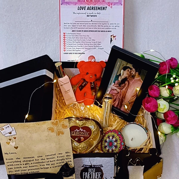 Premium Couple Hamper + Free Gift