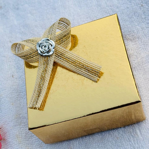 Best Couple Hamper + Free Gift