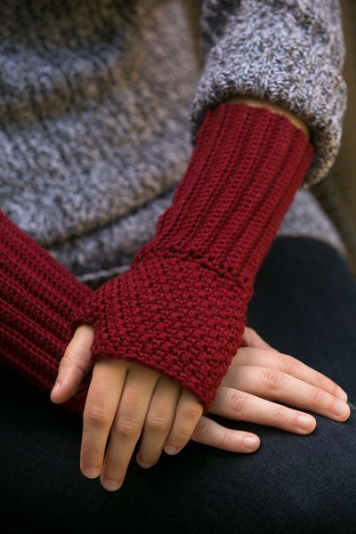 Crochet Fingerless Hand Gloves